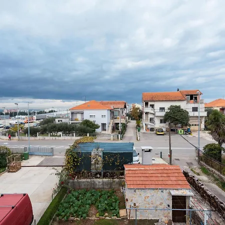 Renovated With Panoramic View Of The Old Town 1 Km From The Sea ザダル
