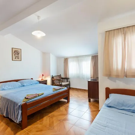 Renovated With Panoramic View Of The Old Town 1 Km From The Sea アパート ザダル