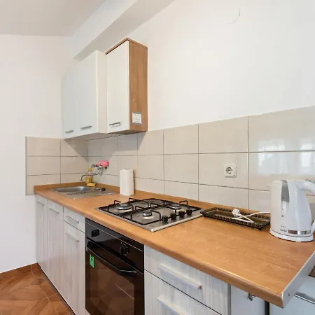 Renovated With Panoramic View Of The Old Town 1 Km From The Sea