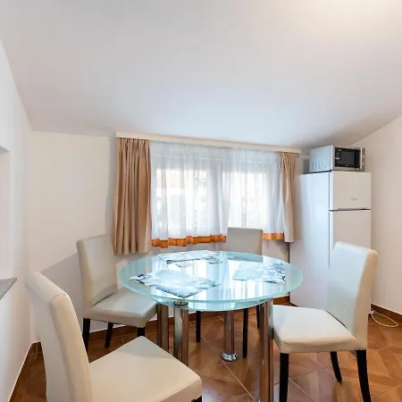 Appartement Renovated With Panoramic View Of The Old Town 1 Km From The Sea Zadar